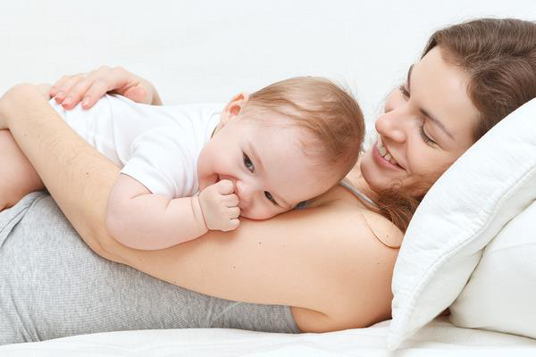 8 Cách làm thông tuyến sữa hiệu quả dành cho mẹ